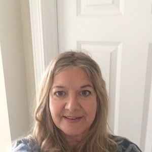 Meet your Posher, Pam